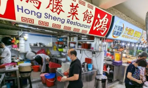 Đóng cửa nhà hàng 56 tuổi ở Singapore vì sợ con vất vả kế thừa