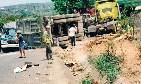 Tai nạn kinh hoàng giữa 4 ô tô ở Đắk Nông