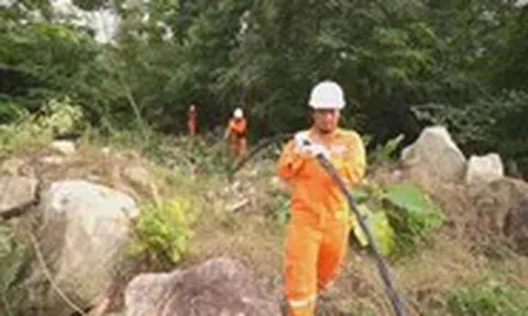 Cuộc thi clip ‘50 năm - Tỏa sáng miền Nam’: Hành trình 50 năm mang ánh sáng đến vùng Bảy Núi