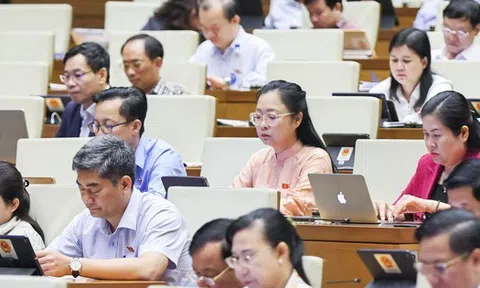 Hôm nay, Quốc hội xem xét việc rút ngắn nhiệm kỳ khóa XV