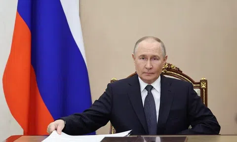 Ông Putin triệu tập cuộc họp đặc biệt trước đàm phán với Ukraine