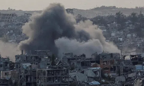 Israel tăng cường không kích Gaza, 250 người thiệt mạng