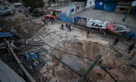 Israel tăng cường không kích, phá hủy các bệnh viện tại Dải Gaza