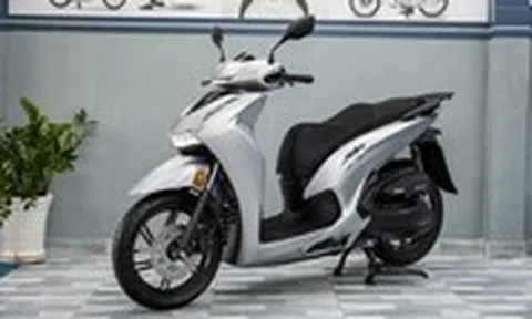 Honda SH 350i 2025 nhập Ý về Việt Nam, giá dễ rơi tầm 300 triệu