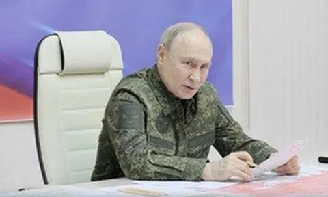 Ông Putin đến Kursk, Ukraine tìm cách đột kích trở lại biên giới Nga