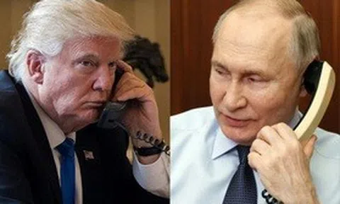 Điện đàm Trump-Putin: Ukraine như "ngồi trên đống lửa"