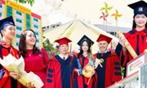 Royal School: Ngày trưởng thành trong yêu thương, kiêu hãnh bước ra thế giới