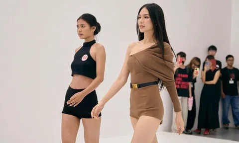 Bùi Quỳnh Hoa thị phạm catwalk, ngôn ngữ hình thể cho thí sinh