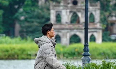 Bất thường Hà Nội đón không khí lạnh giữa mùa hè