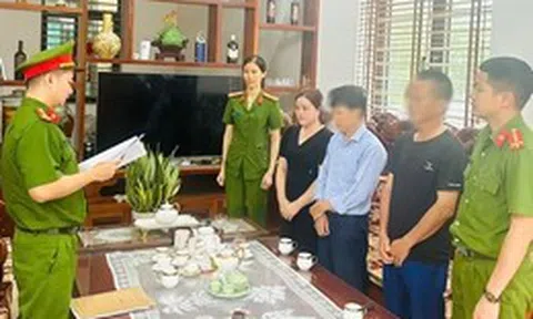 Khởi tố nữ chủ xưởng sản xuất hàng loạt đồ ăn vặt "sạch, ngon" giả