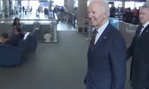 Ông Biden lần đầu xuất hiện trước công chúng sau chẩn đoán mắc ung thư