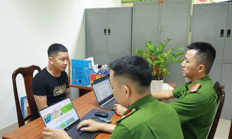 Bắt Nguyễn Hữu Phong