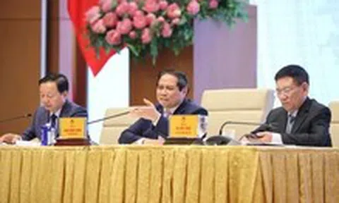 Chủ tịch FPT, CMC, Hòa Phát cùng nói về đường sắt cao tốc Bắc - Nam, Thủ tướng nêu quan điểm