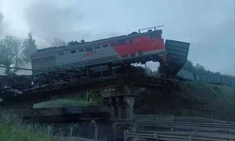 Sập cầu liên tiếp ở biên giới, Nga tuyên bố nguyên nhân