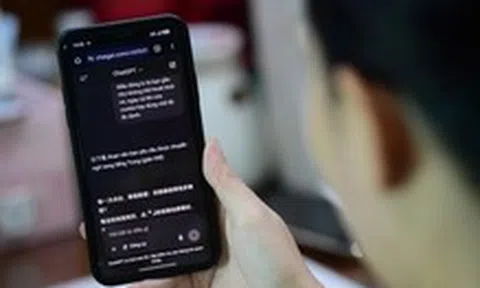 Dùng AI thay phiên dịch viên