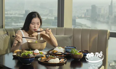 Nhà hàng tầng 66 bán phở 1 triệu đồng/tô ở TP.HCM