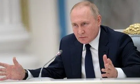 Ông Putin tuyên bố đáp trả Ukraine, Mỹ nâng cảnh báo an ninh