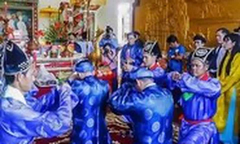 Lễ hội Yến sào ở đảo Yến trên vịnh Nha Trang