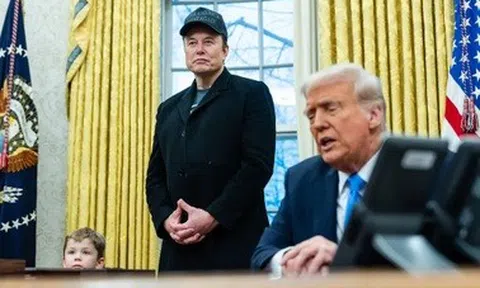 Ông Elon Musk mất gần 34 tỷ USD sau màn đấu khẩu gay gắt với ông Trump