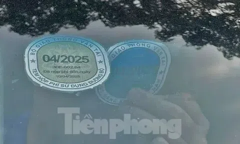Đề xuất bỏ dán tem thu phí đường bộ trên ô tô
