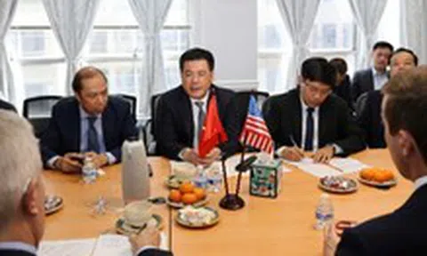 Bộ trưởng Công Thương bàn về đàm phán thuế với chủ tịch USABC, Hiệp hội Dệt may, giày dép Mỹ