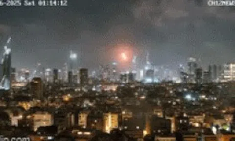 Iran phóng hàng trăm tên lửa, tuyên bố bắt đầu đáp trả khốc liệt Israel