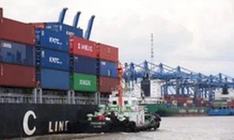62% tỉnh thành có biển, thúc đẩy phát triển kinh tế theo trục Đông - Tây