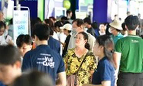 Tiểu thương, chợ truyền thống là mắt xích quan trọng trong xã hội không tiền mặt