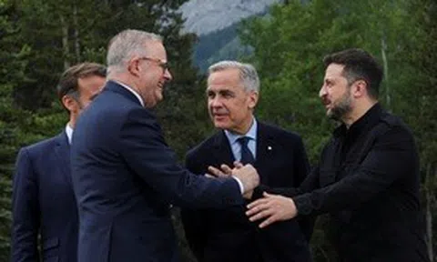 Hội nghị G7 bất đồng về Ukraine