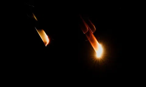 Chiến thuật “tấn công đa tầng” của Iran làm tê liệt lưới phòng không Israel