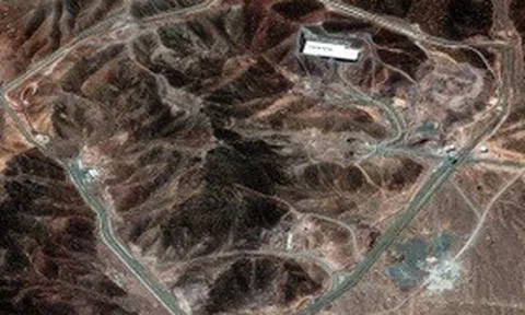 Israel quyết phá hủy pháo đài hạt nhân Iran, Nga cảnh báo rắn