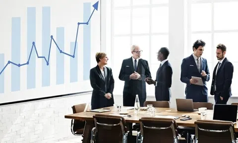 Cấu trúc sở hữu vốn và đặc điểm hội đồng quản trị ảnh hưởng đến chất lượng lợi nhuận của các công ty phi tài chính