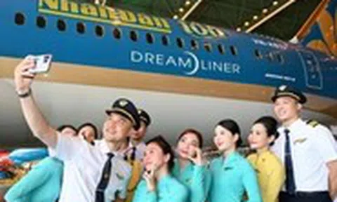 Biểu trưng 100 năm Báo chí cách mạng Việt Nam tỏa đi khắp thế giới