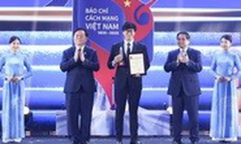 Báo Tuổi Trẻ giành ba giải báo chí quốc gia, giải A cho phóng sự ảnh xúc động về Làng Nủ