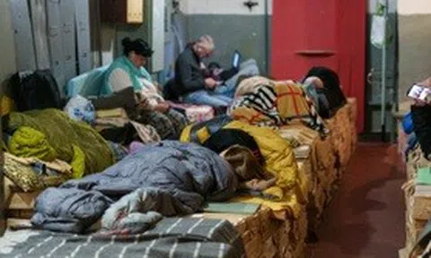 Còi báo động inh ỏi tại Kiev: Một đêm ở thủ đô thời chiến