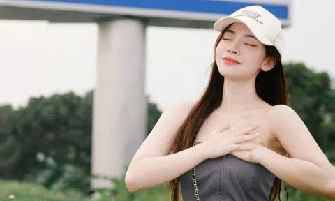 Tấm biển "Hải Dương hẹn gặp lại" thành điểm check-in đầy cảm xúc của khách