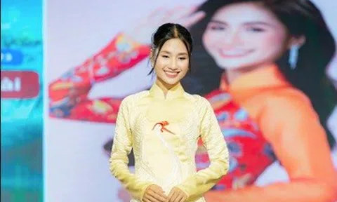 Nguyễn Thanh Hà duyên dáng trình diễn áo dài sau nhiệm kỳ hoa hậu
