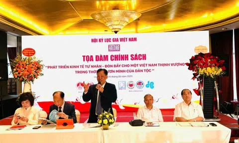 Khối doanh nghiệp tư nhân có cơ cấu “bất thường”, doanh nghiệp lớn và vừa chỉ chiếm 3%