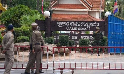 Campuchia cấm hoàn toàn vận chuyển hàng hóa qua lại biên giới Thái Lan
