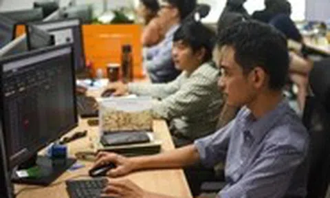 Lãi ròng hơn 1.000 tỉ đồng mỗi năm, hàng chục 'đại gia' Việt đang làm gì?