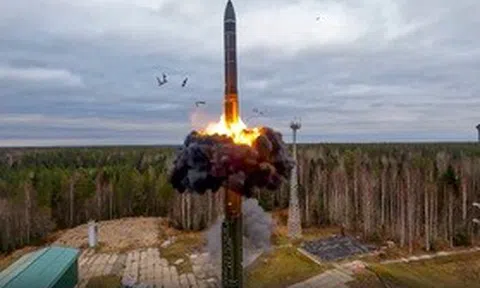 Nga dọa tấn công Ukraine bằng tên lửa “không thể đánh chặn”