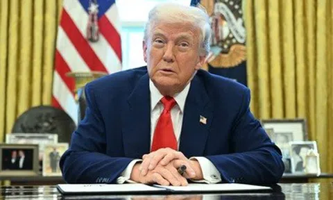 Ông Trump cân nhắc cấp "giấy phép tạm thời" cho lao động nhập cư