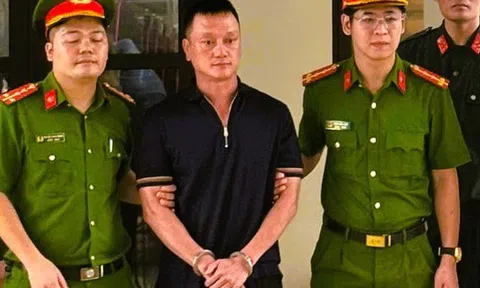 Khởi tố, bắt tạm giam trùm giang hồ Vi "ngộ"