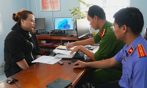 Khởi tố Ngô Ngụy Ý vì cố ý chiếm giữ tiền chuyển khoản nhầm