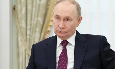 Ông Putin tiết lộ lý do từng từ chối đề nghị làm tổng thống