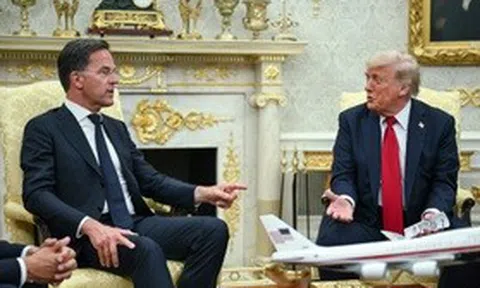 Mỹ, NATO có thể chuyển khẩn cấp 10 tỷ USD vũ khí cho Ukraine