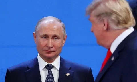 Nga sẽ "xuống thang" nhượng bộ sau tối hậu thư của ông Trump?