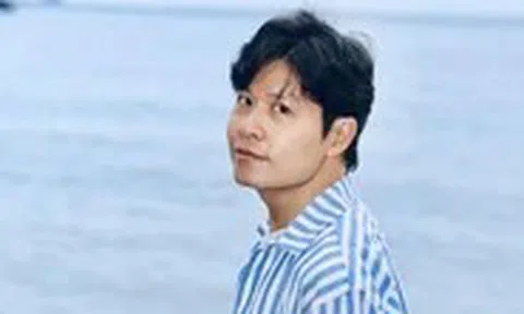 Nhạc sĩ Nguyễn Văn Chung nhận quà đặc biệt từ Trường Sa