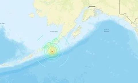 Động đất 7,2 độ kéo theo cảnh báo sóng thần ở Alaska