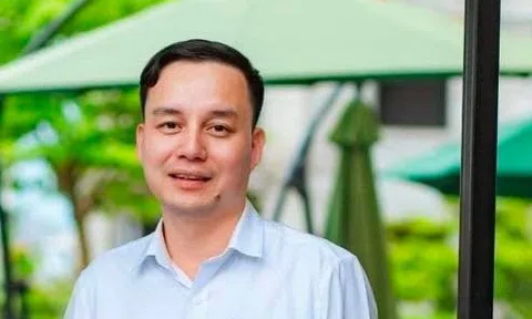Chủ khách sạn hỗ trợ gia đình nạn nhân vụ lật tàu ở Hạ Long xúc động: "Hàng trăm người tìm đến trong đêm"